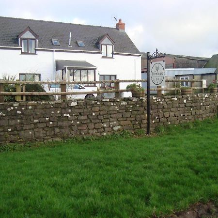 The Farmhouse Lochmeyler Llandeloy Exteriér fotografie