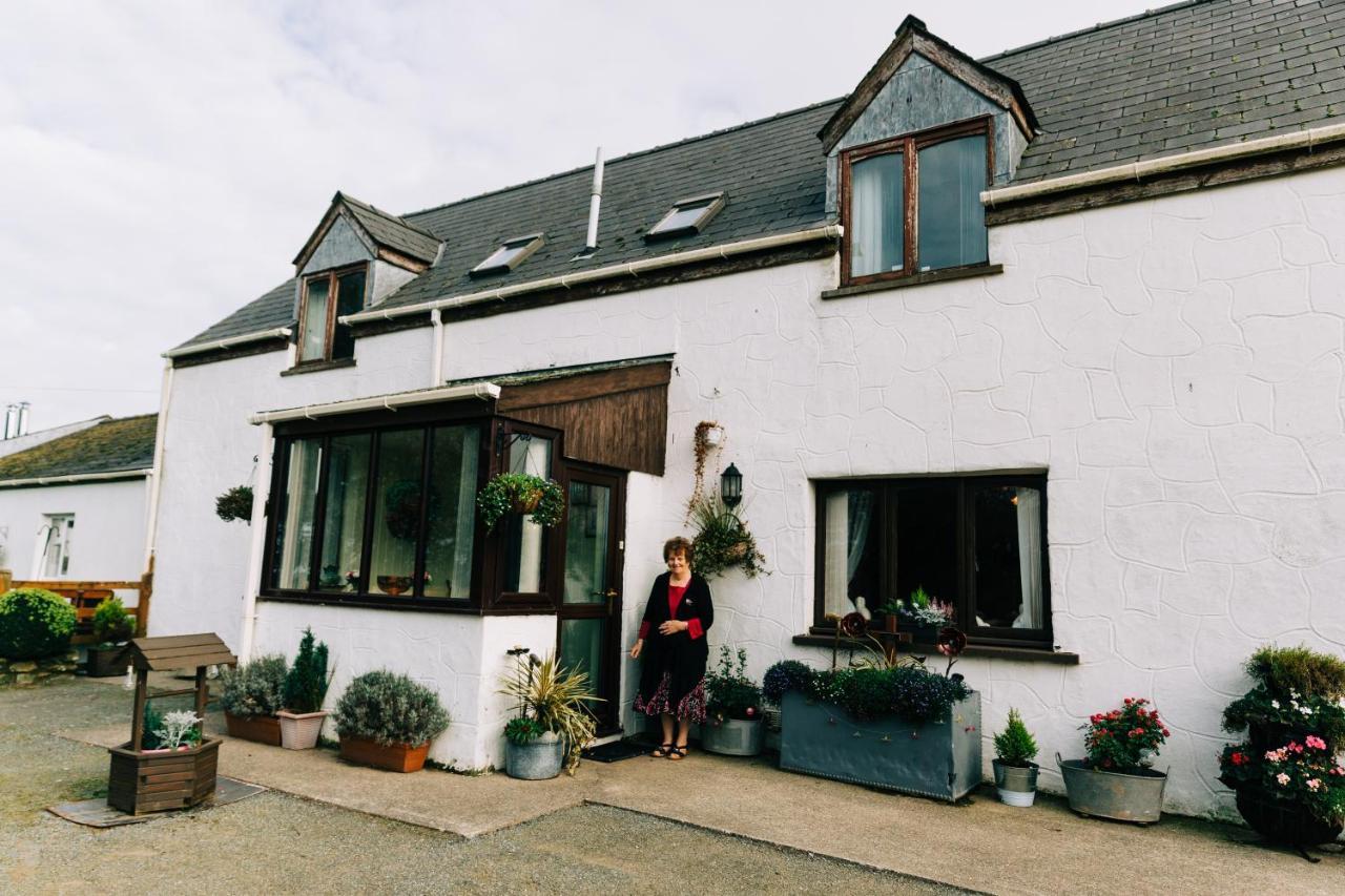 The Farmhouse Lochmeyler Llandeloy Exteriér fotografie