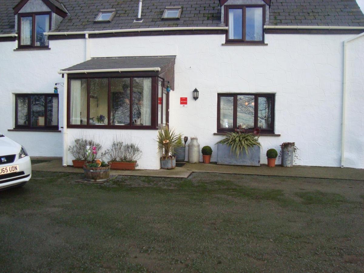 The Farmhouse Lochmeyler Llandeloy Exteriér fotografie
